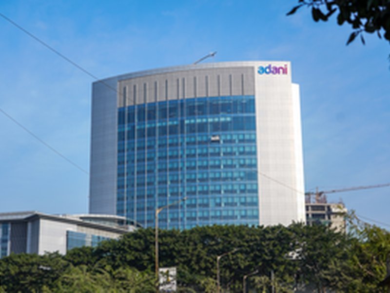 'अडानी' भारत का सबसे तेजी से बढ़ता हुआ ब्रांड बन गया, इन्फ्रा और ग्रीन एनर्जी पर ध्यान केंद्रित करें