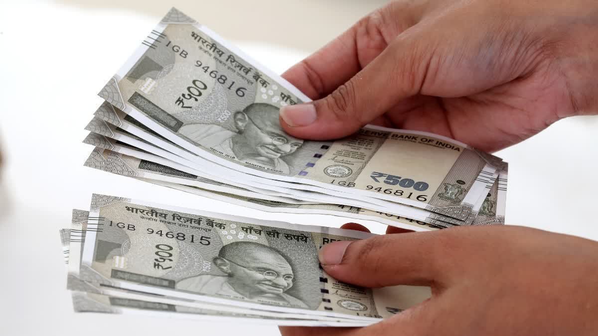 8 वां वेतन आयोग: वेतन संशोधन 1.8 लाख करोड़ रुपये के केंद्र की लागत आएगा, पता है कि फिटमेंट फायरर कितना हो सकता है?