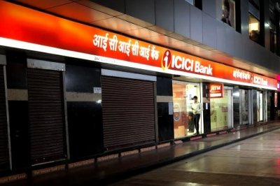 ICICI बैंक Q1 लाभ में 15 पीसी कूदता है, 10 से अधिक पीसी शुद्ध ब्याज आय
