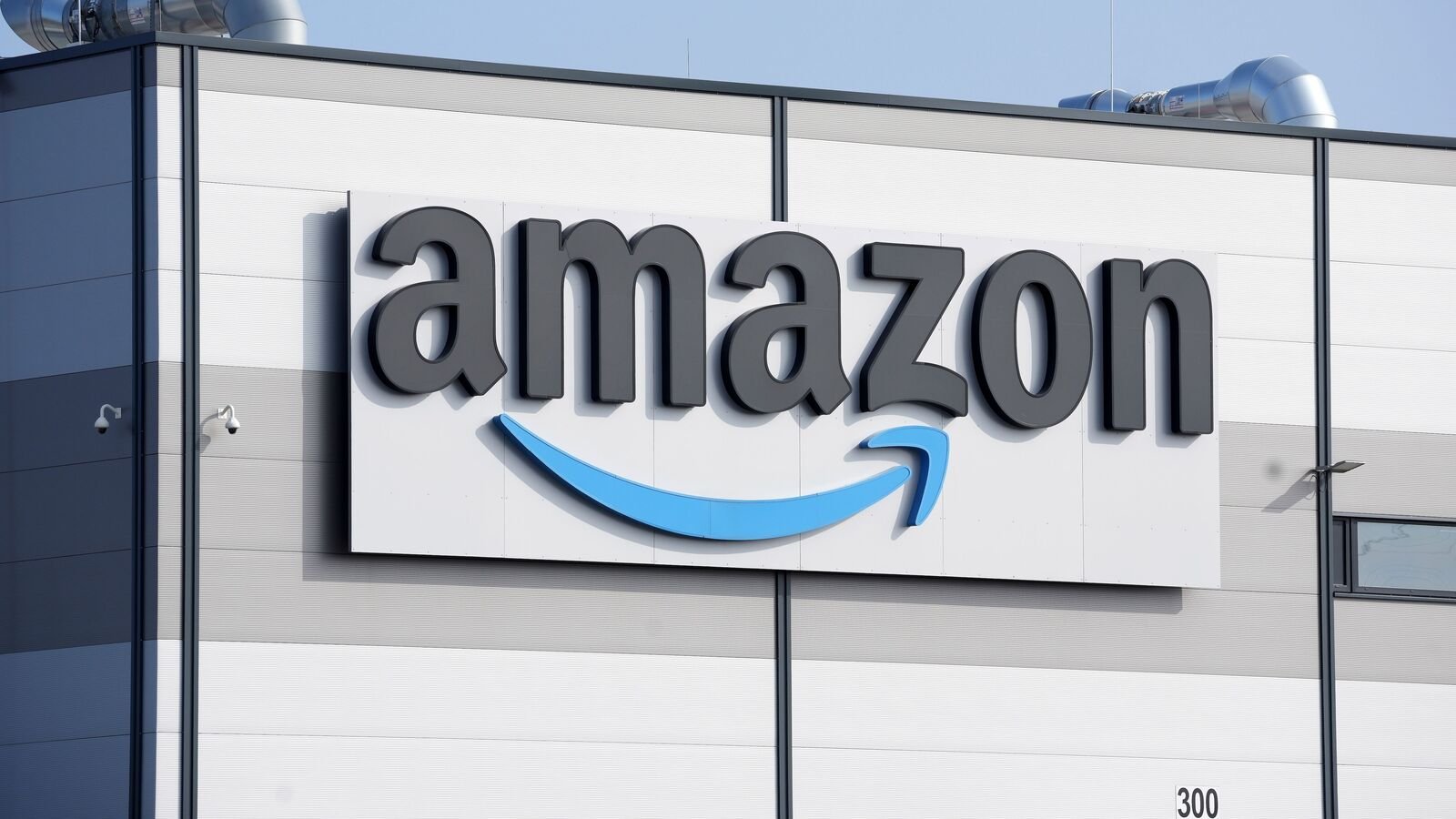 Amazon Prime Day 2025 sales take hit on day 1