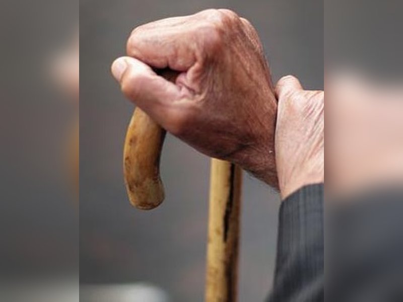 इन आदतों को अपनाकर, बुढ़ापे में कमजोर हड्डियों की समस्या को अलविदा कहें