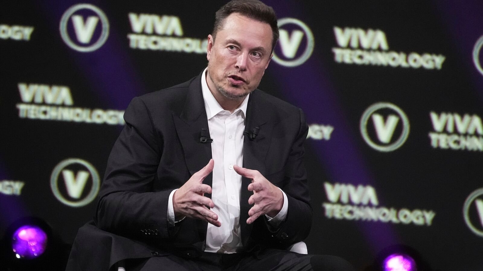 Elon Musk does not seem to accept Donald Trump's apparent peace offering