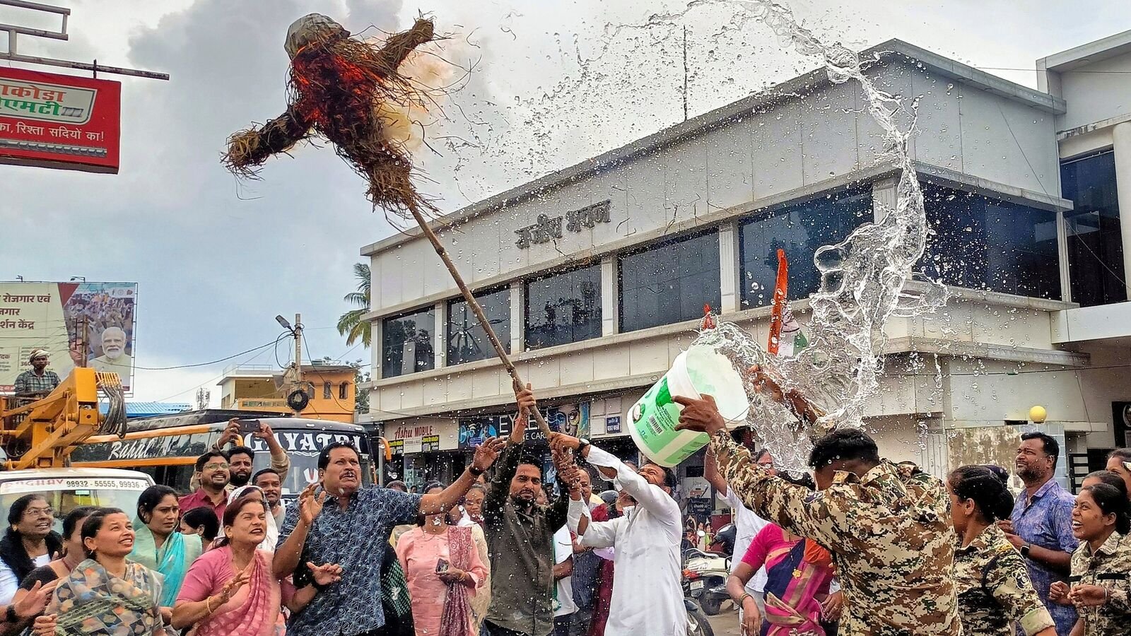 Jagdalpur: Congress members stage a demonstration against the BJP-led government over the death of a college student in Odisha's Balasore, in Jagdalpur of Bastar district, Chhattisgarh, Wednesday, July 16, 2025. A female student set herself on fire after alleged sexual harassment by a professor at Balasore's Fakir Mohan (Autonomous) College on Saturday. (PTI Photo) (PTI07_16_2025_000208B)