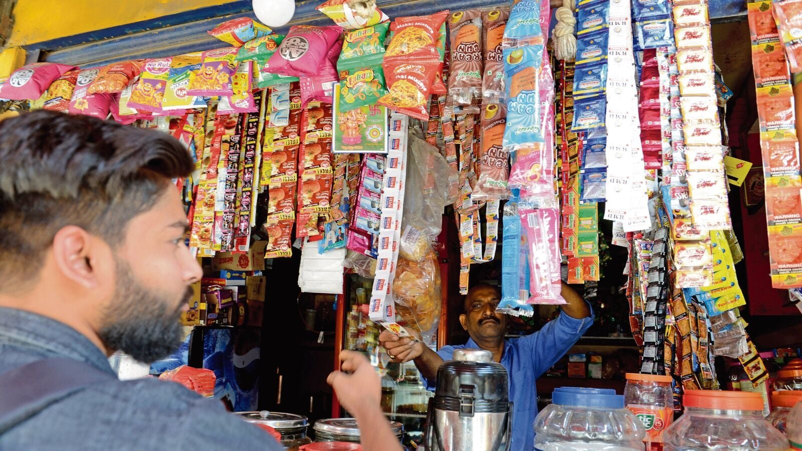 The government has detected 61 cases of tax evasion by dealers of tobacco products, amounting to  <span class='webrupee'>₹</span>104.38 crore till June this financial year.