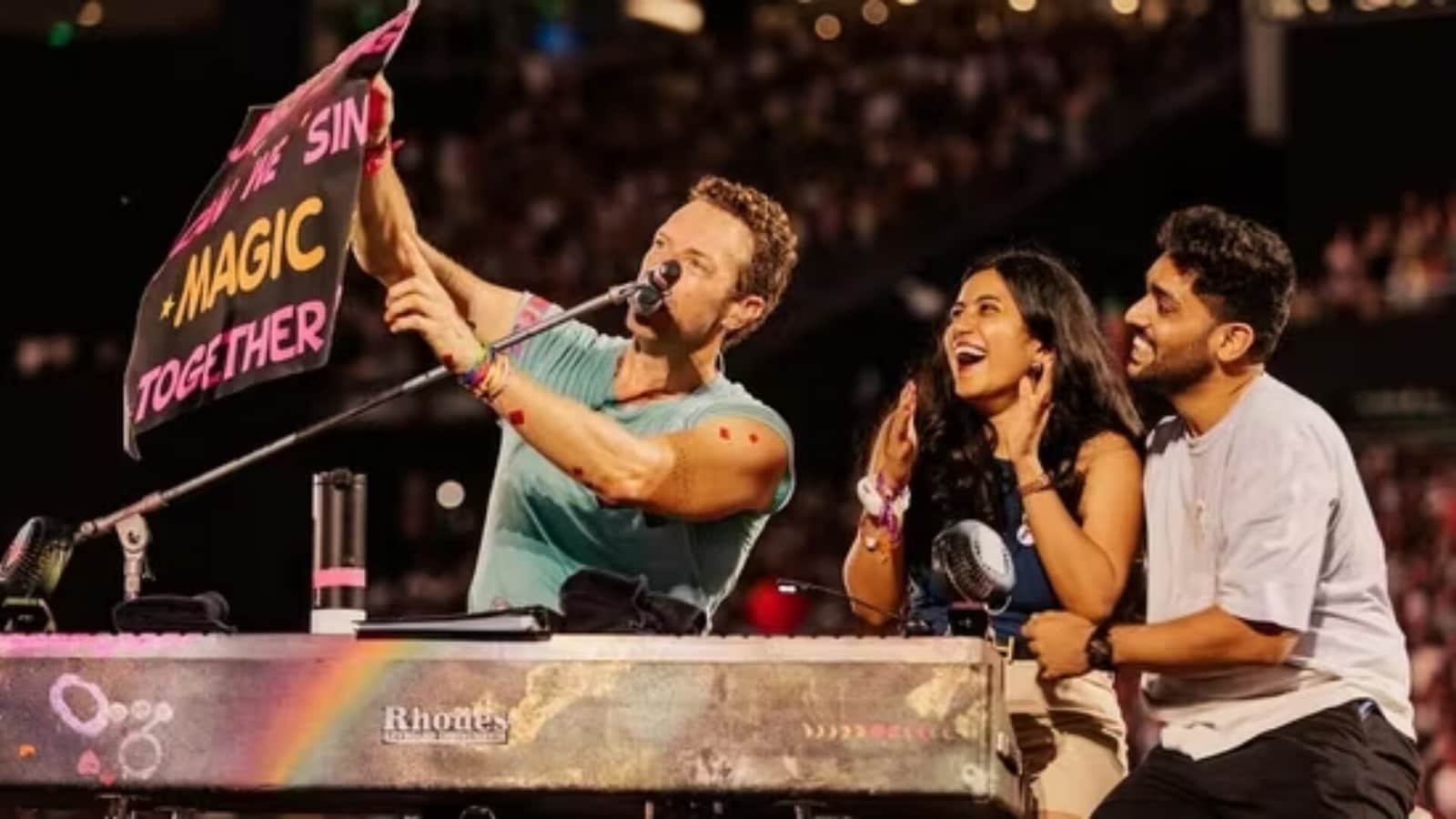 Indian Couple’s Magical Moment with Coldplay Steals Spotlight Amid ‘ColdplayGate’ Buzz.