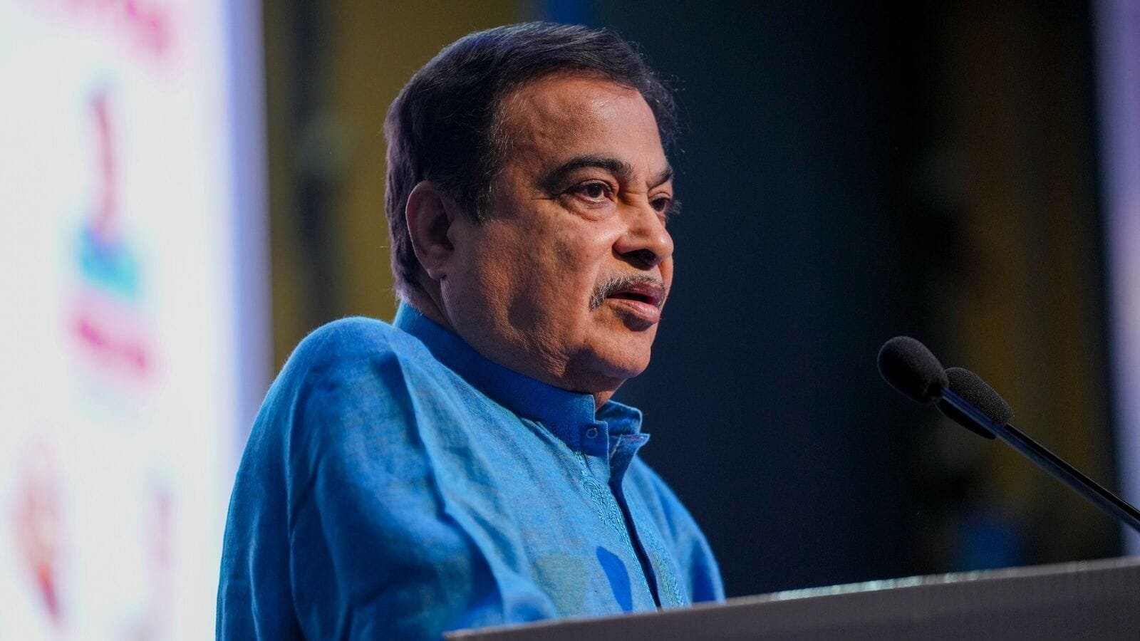 गडकरी ने इनविट हाईवे पर स्पीड राइड के लिए रिटेल निवेशकों को आमंत्रित किया