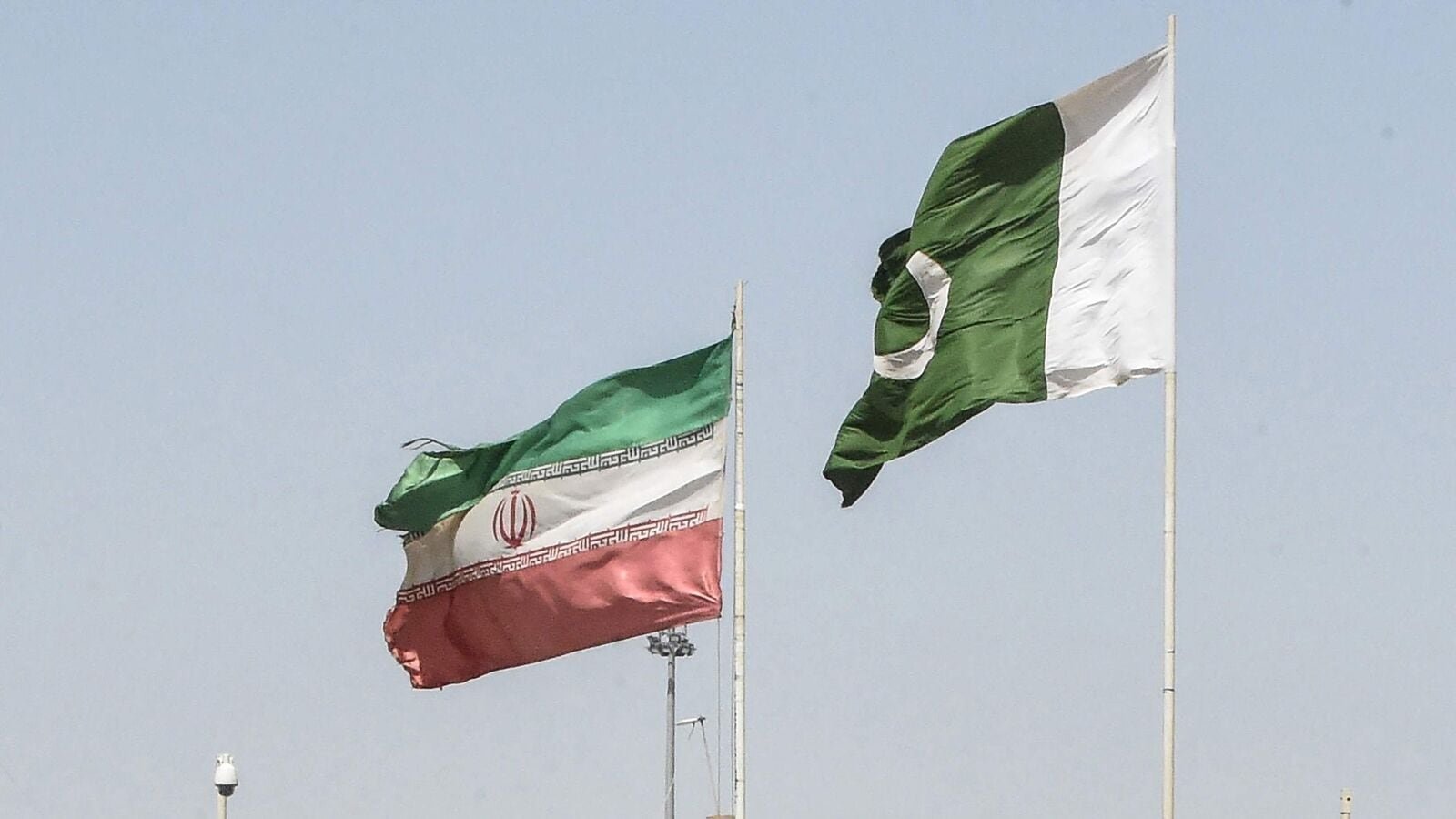 Pakistan: Trains halted, internet disrupted as part of Baloch separatists' largest assault in Balochistan