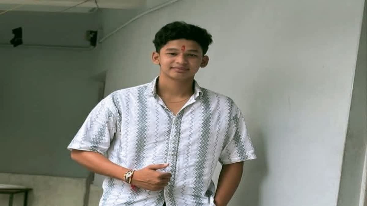 बाइक खटिमा में आवारा जानवर से टकरा गई, एक युवक की दर्दनाक मौत, दूसरे की हालत महत्वपूर्ण