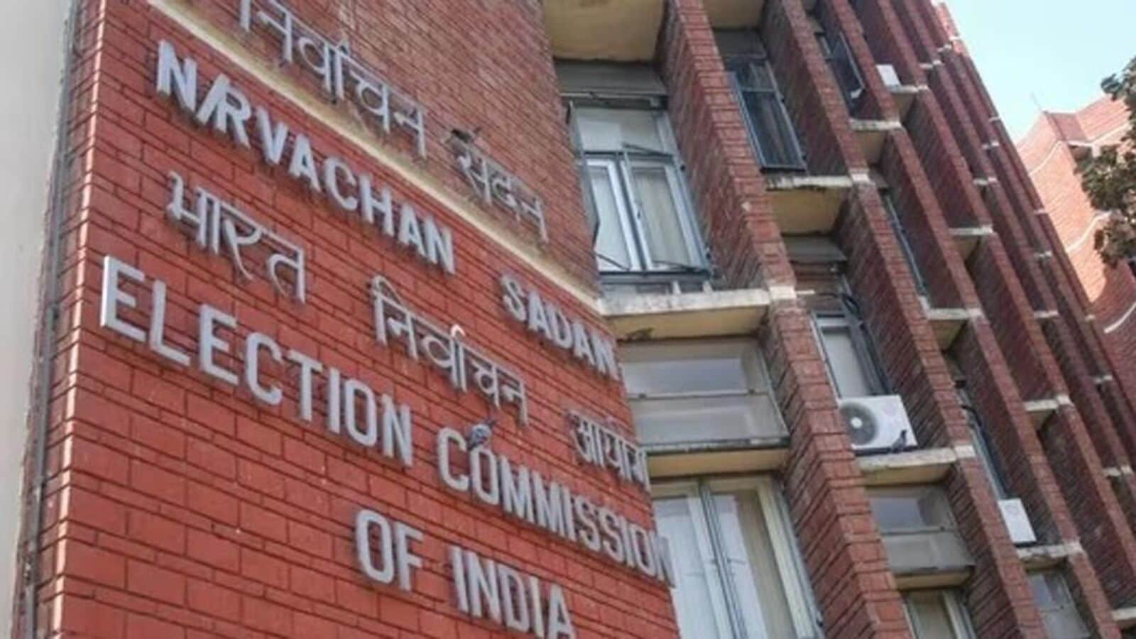 FILE PHOTO: The Election Commission of India said over 80 per cent electors had submitted their forms, adding that the commission is well ahead of the stipulated time to finish the collection by July 25.