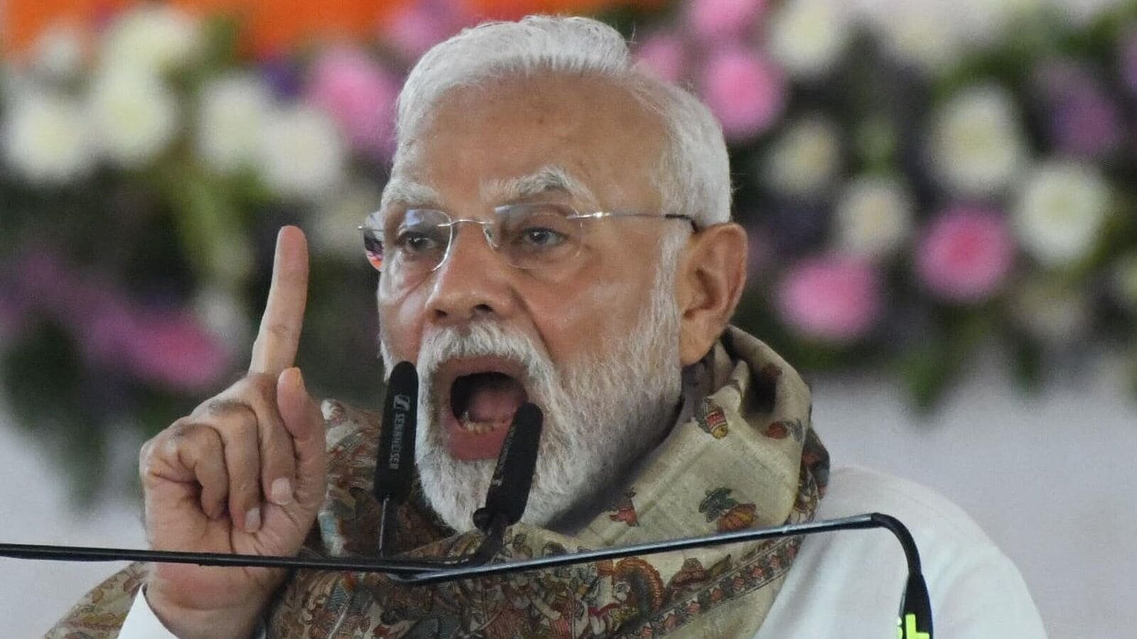 Modi said that over the past decade, the Centre has allocated nearly  <span class='webrupee'>₹</span>9 trillion for the Bihar's development.