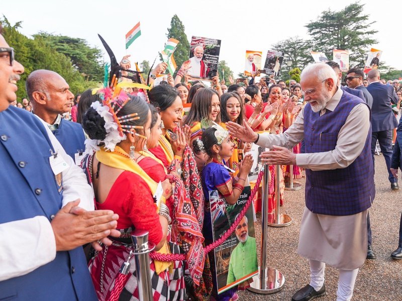 विदेशी भारतीयों ने लंदन में पीएम मोदी का स्वागत किया, मैंने कहा- मैं अभिभूत हो गया