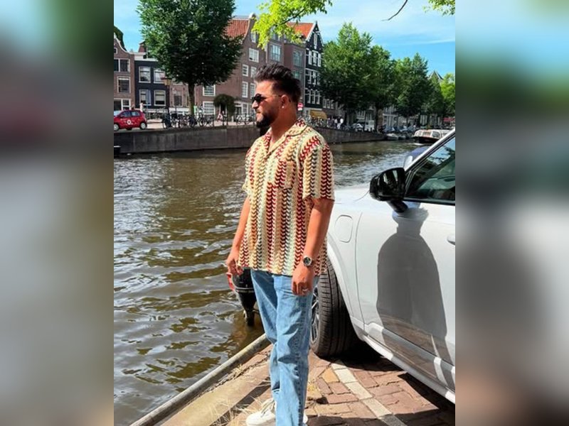 सुरेश रैना का कहना है कि एमएस धोनी एक और साल के लिए खेलेंगे और फिर से चेन्नई आ रहे हैं