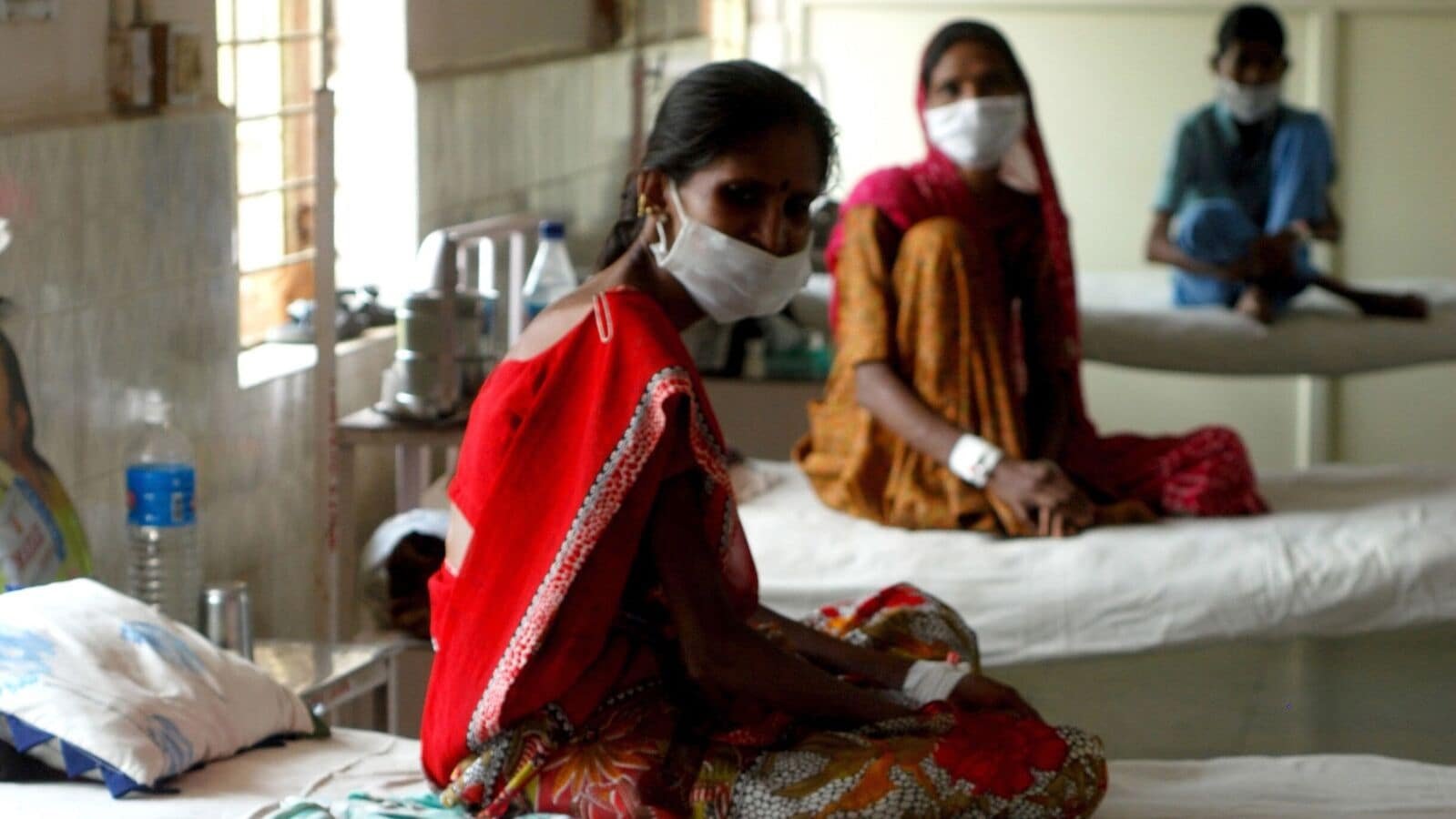 सेंटर की योजना मरीजों के दरवाजे पर एचआईवी देखभाल, डिजिटल डेटा प्रबंधन और कार्ड पर रोगी ट्रेसिंग की योजना है