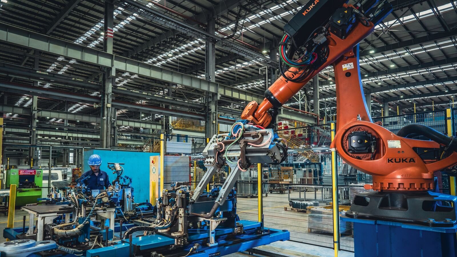 Jolted manufacturers look for business beyond the US