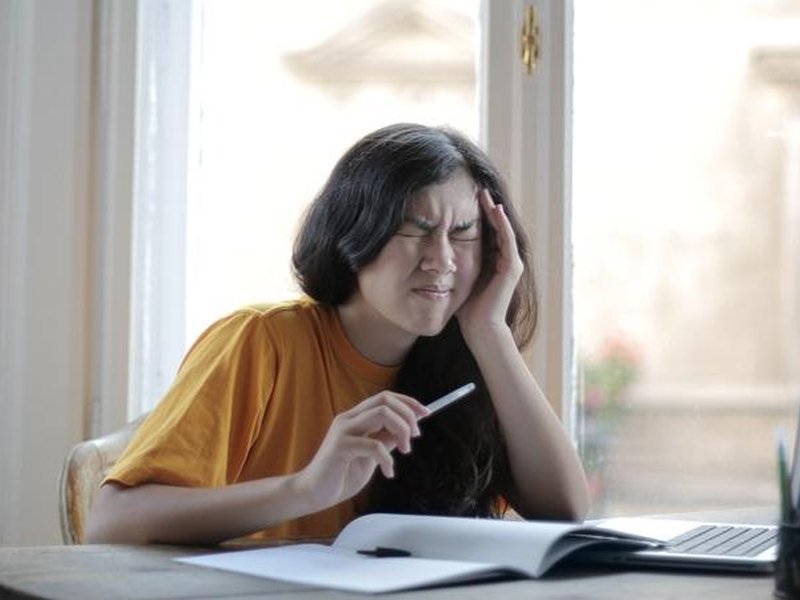 आप सोचने की आदत से परेशान हैं, संदेह करते हैं या काम को स्थगित करते हैं, आयुर्वेद से सीखते हैं, इसका क्या कारण है?