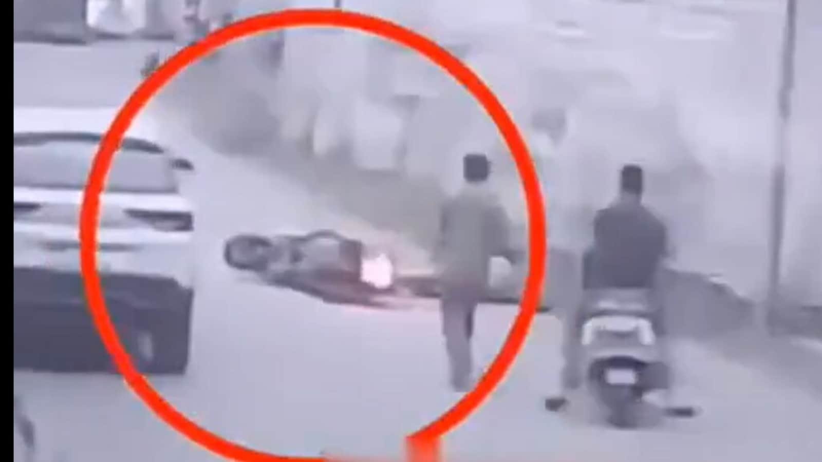 Tragic death caught on camera: Cricketer killed in road accident in J&K (Image: screengrab/@greater_jammu)