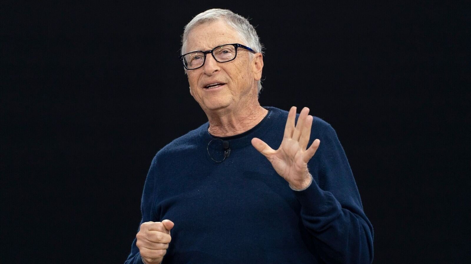 Crack job interviews by following Bill Gates way of answering classic interview questions such as “Why should we hire you”