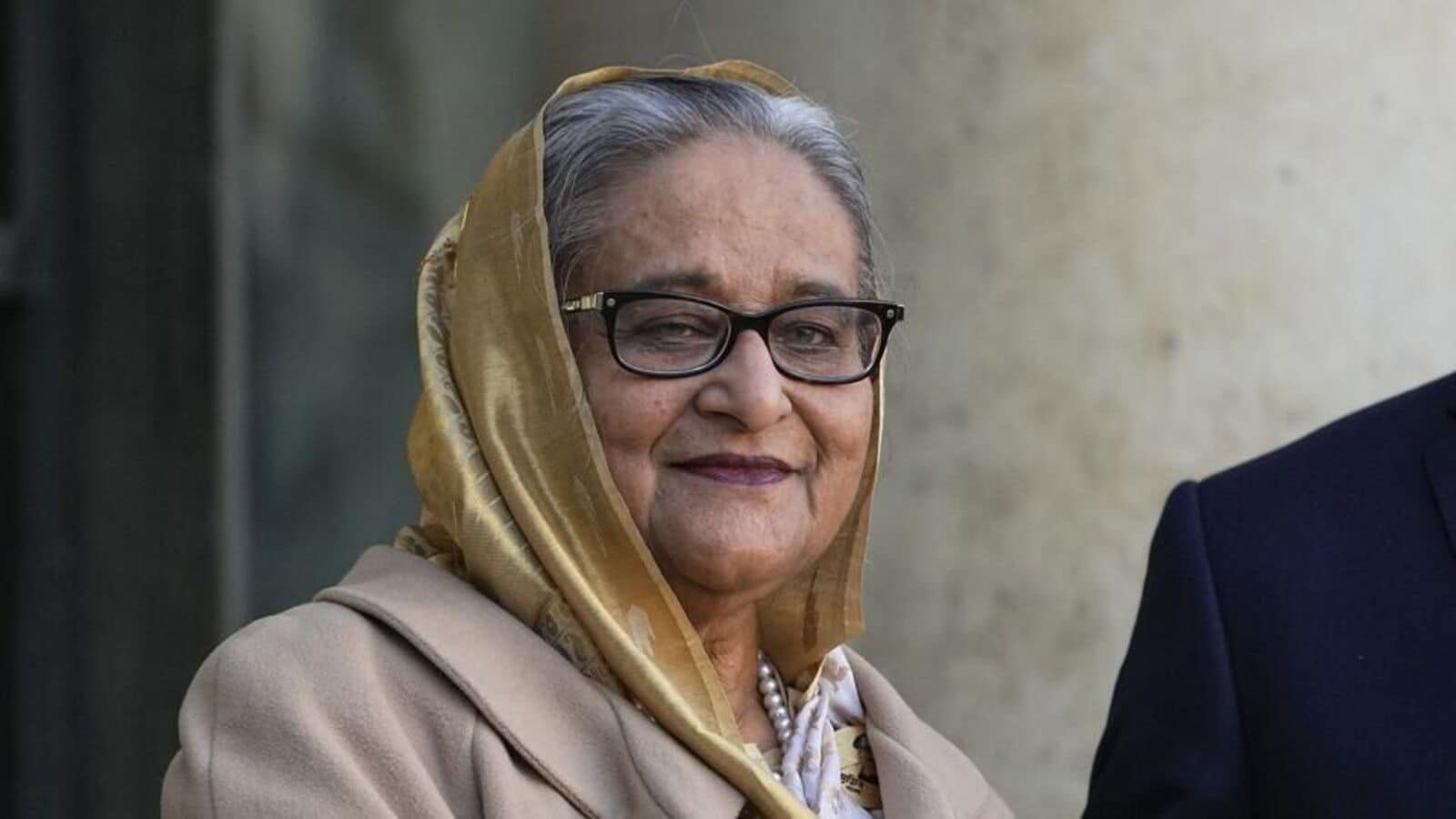 Sheikh Hasina pens open letter to her country