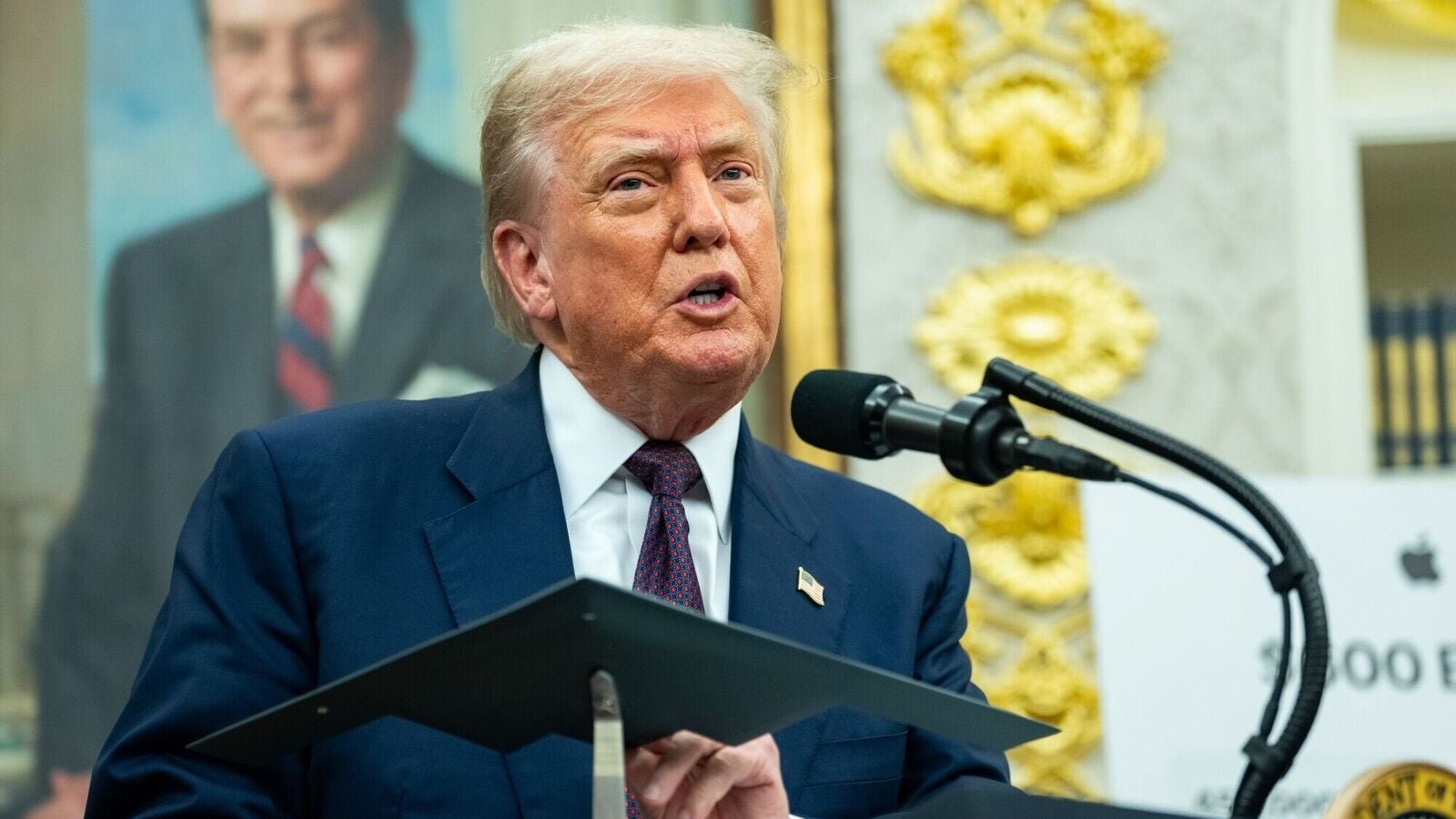US President Donald Trump speaks in the Oval Office of the White House in Washington, DC, US, on Wednesday, Aug. 6, 2025.