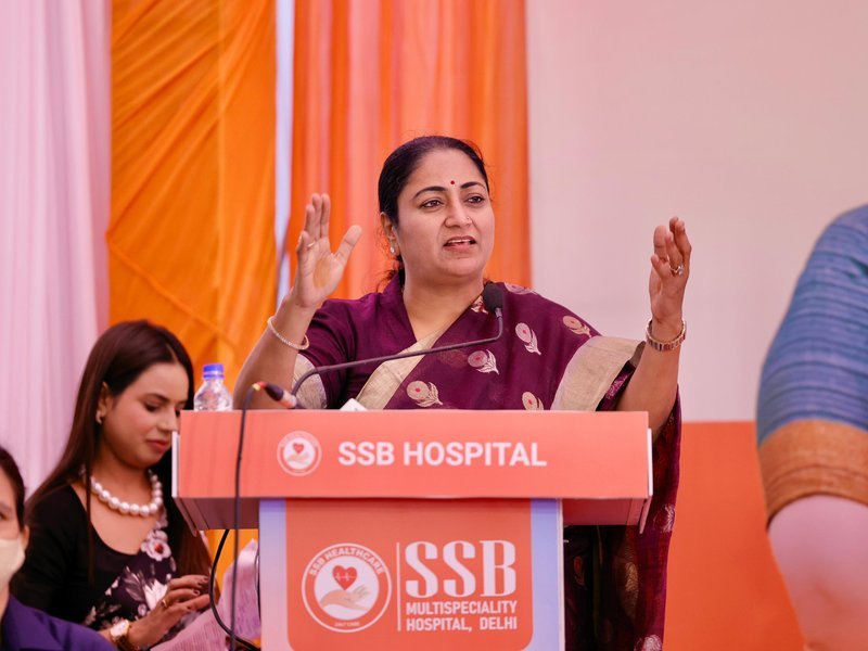 दिल्ली के लोगों के लिए सस्ती दवाएं और सस्ते उपचार प्रदान करना: सीएम रेखा गुप्ता