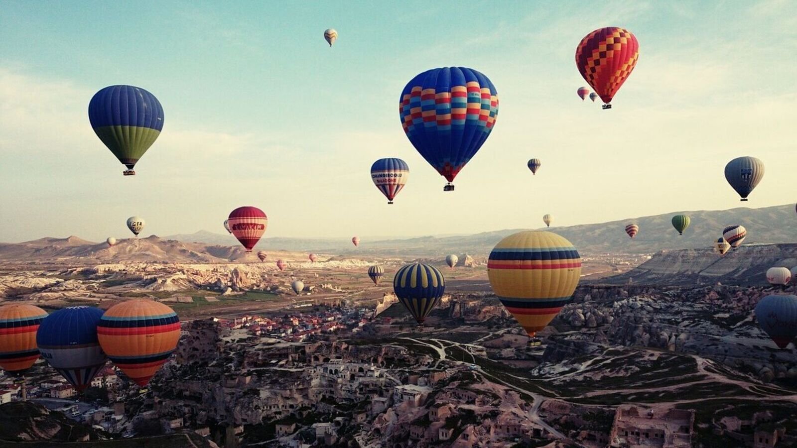 Delhiites to enjoy hot air balloon rides in two months: Location, price and more...
