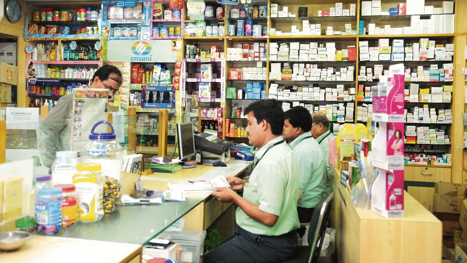 Over half of India’s approved pharmacy colleges have not yet adopted the new system, and just 13% faculty members are registered. (Mint)