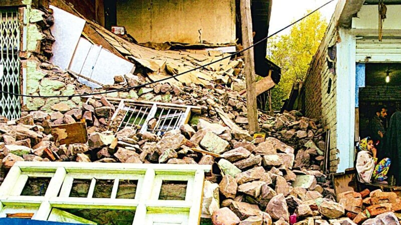 भूकंप की माध्यमिक तरंगें सबसे विनाशकारी हैं। भारत उन्हें भविष्यवाणी करने के लिए एक प्रणाली विकसित कर रहा है
