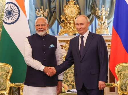 राष्ट्रपति पुतिन ने पीएम मोदी को फोन किया, यूक्रेन के बारे में ट्रम्प के साथ बातचीत के बारे में जानकारी दी
