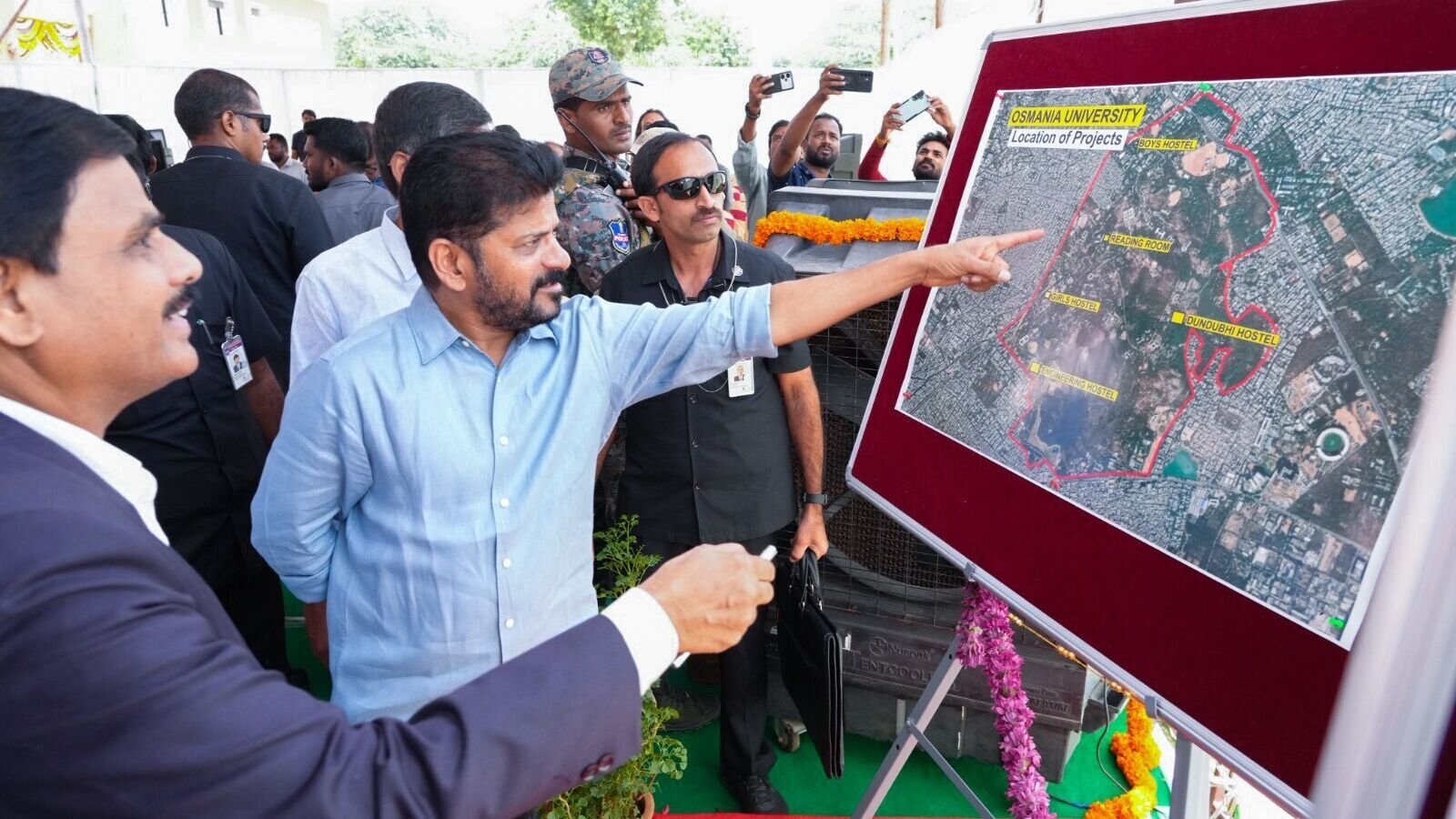 स्टैनफोर्ड, ऑक्सफोर्ड की तरह विकसित होने के लिए उस्मानिया विश्वविद्यालय, इतिहास का गवाह बने रहेंगे: तेलंगाना सीएम रेवैंथ रेड्डी