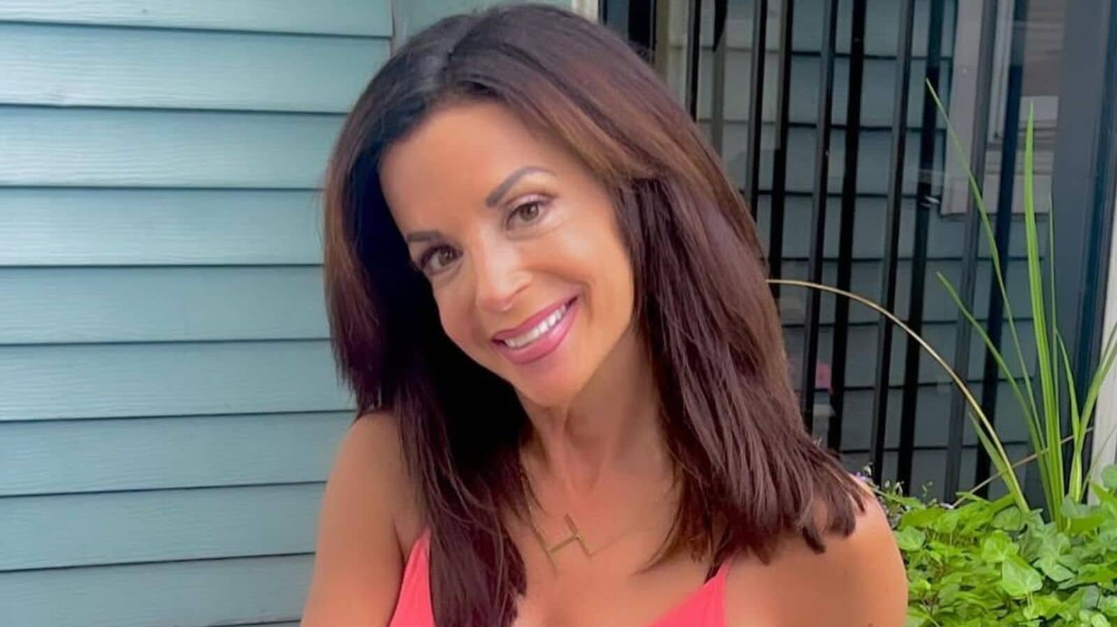 होली स्ट्रानो कौन है? प्रिय मौसम प्रस्तुतकर्ता कठिन वर्ष के बाद पूर्वोत्तर ओहियो रेडियो पर लौटता है