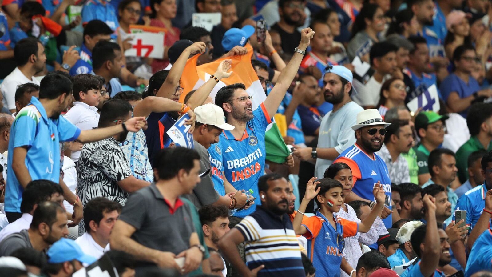 Ind बनाम पाक: सोशल मीडिया के रूप में भारत एशिया कप 2025 में पाकिस्तान में ले जाता है, 'भारतीय सबसे बड़े पाखंडी हैं'