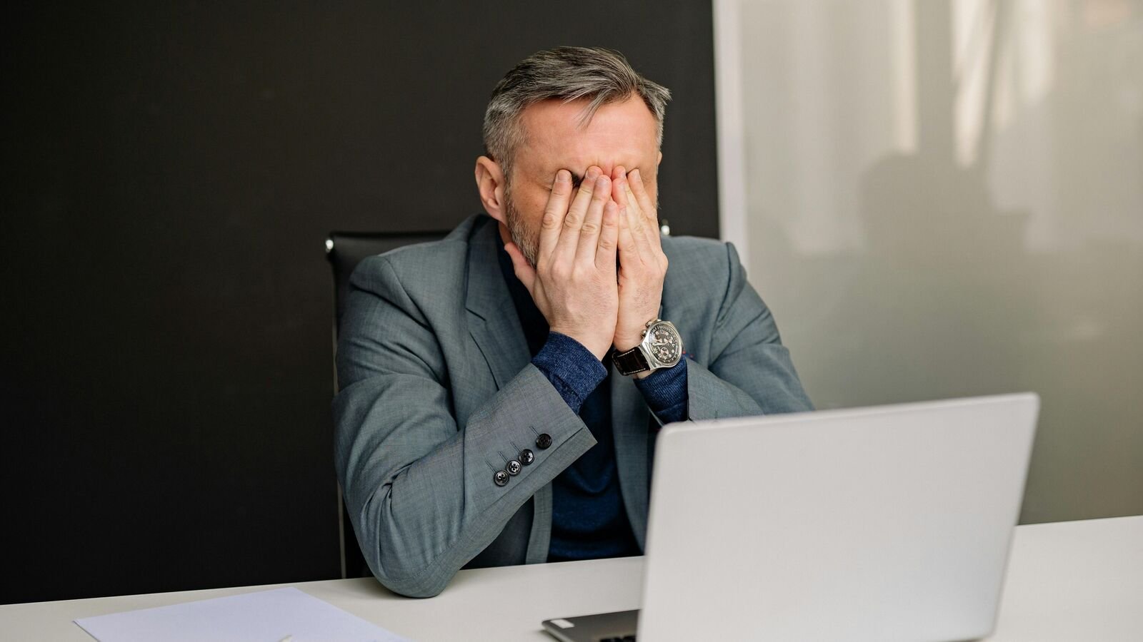 अमेरिका में नौकरी खोजने के लिए Microsoft Techie संघर्ष करता है, शेयर करता है: 'एक पाकिस्तानी होने के नाते पूर्वाग्रह में खेल सकते हैं ...'