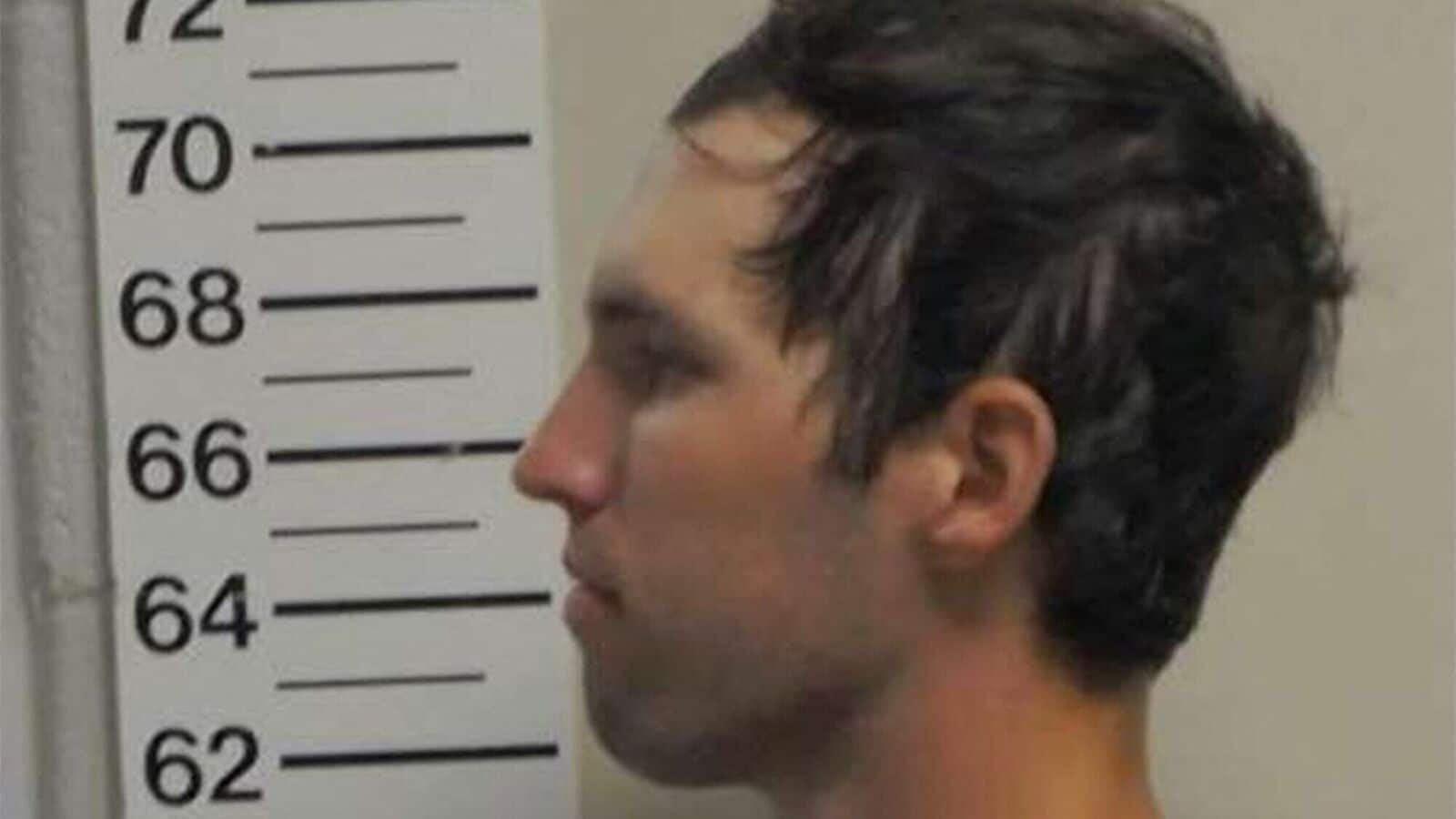 चार्ली किर्क शूटर टायलर रॉबिन्सन सहयोग नहीं कर रहे हैं, रूममेट को संक्रमण करना एफबीआई प्रोबल में मदद करता है: यूटा गवर्नर