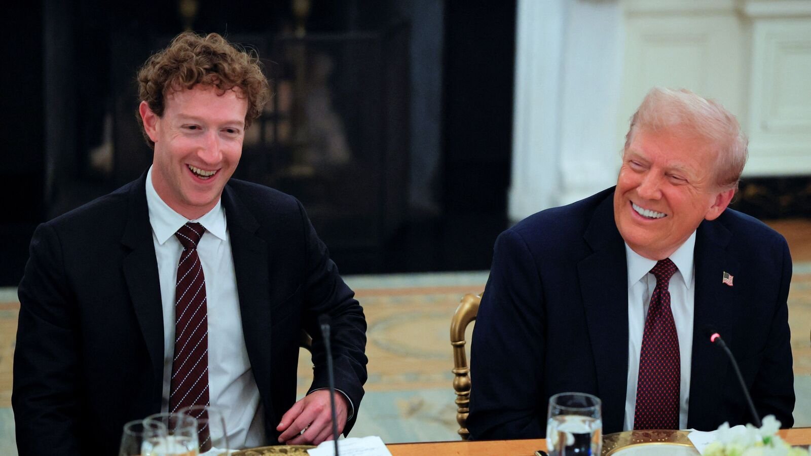 ट्रम्प ने अपने 'राजनीतिक करियर' के बारे में जुकरबर्ग को छेड़ा, '' नहीं 'के साथ तत्काल खंडन हो जाता है: वॉच