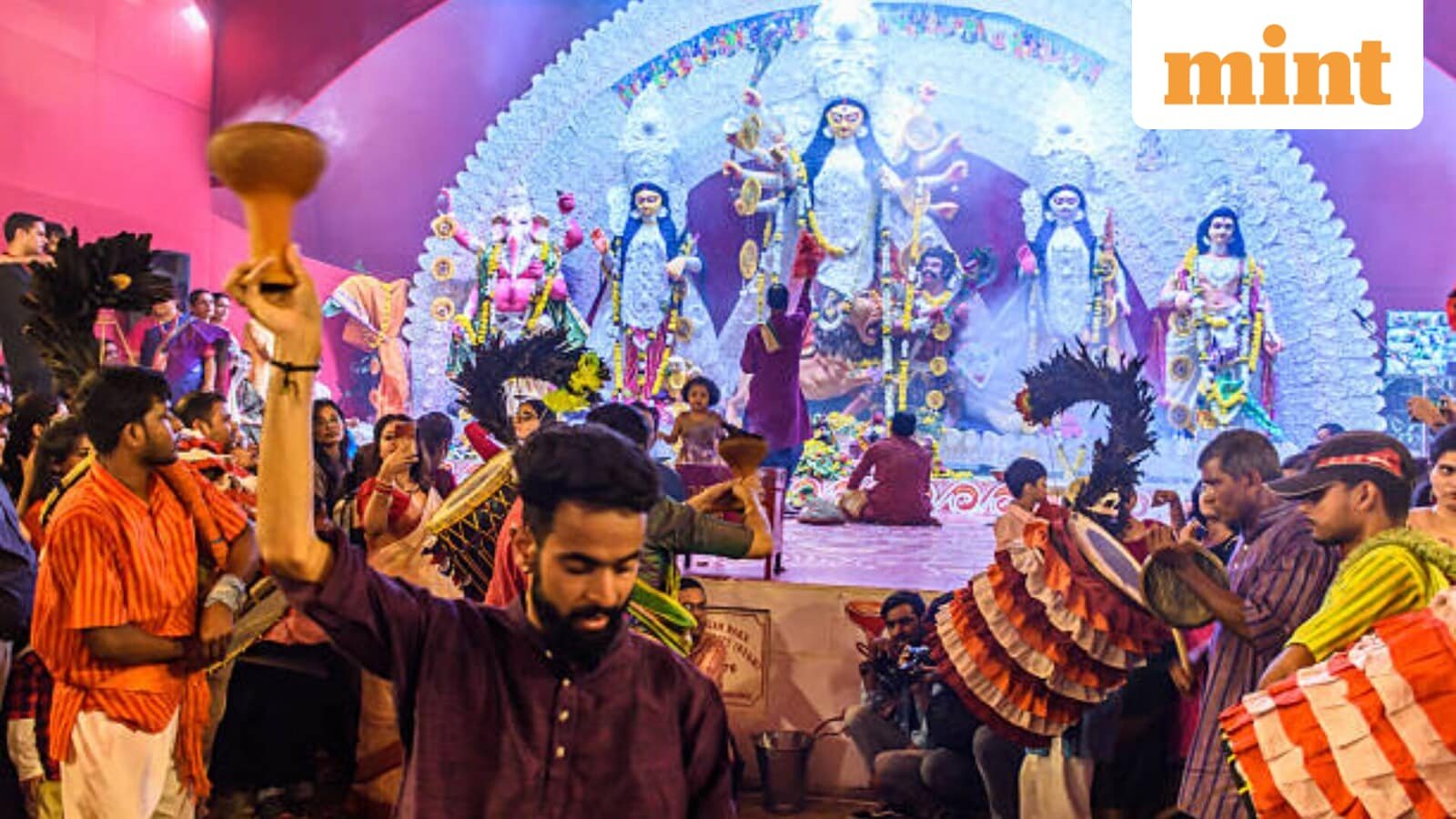 Durga Puja 2025: Best Celebrations Outside Bengal in Delhi, Mumbai & Bengaluru