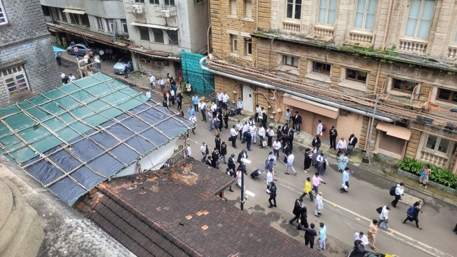 Bombay High Court also receives bomb threat, premises vacated